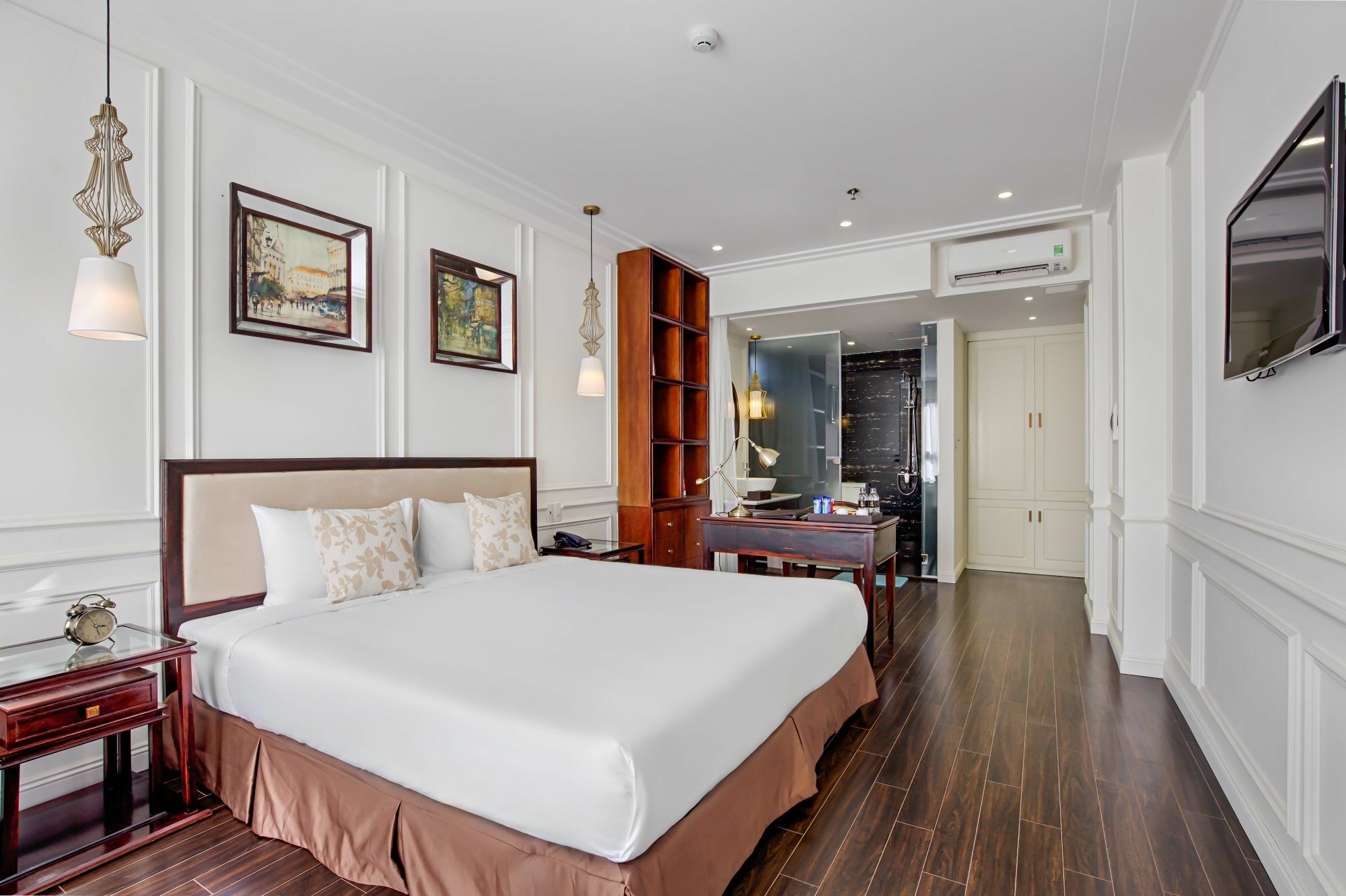 The Herriott Hotel&Suite Da Nang Buitenkant foto